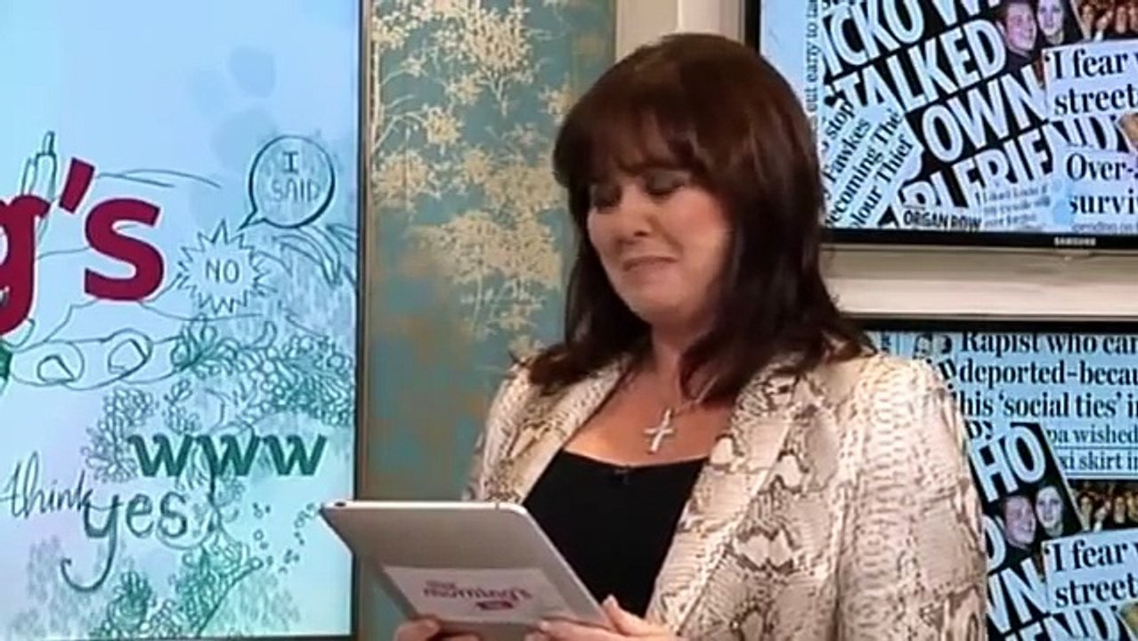 This Morning - jokes in the hub, Holly can t do comedy & Phil and Holly laughing - 21st Sep 2011