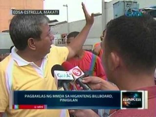 Saksi: Ilang billboard tarpaulin, kusang tiniklop para iwas-disgrasya sa paglakas ng bagyong Karen