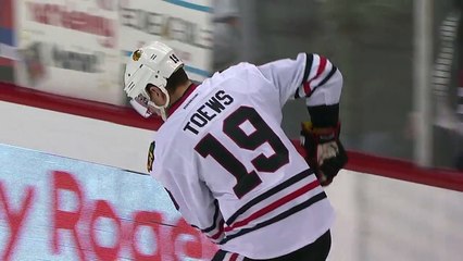 Beagle scores a pair as Caps blank Blackhawks, 6-0