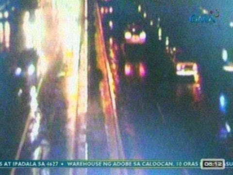 UB: Kotse, bumangga sa center island sa Makati; Aksidente, nakunan ng CCTV