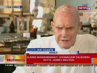 BT: Ilang nakikiramay, dumalaw sa buril ni Fr. James Reuter