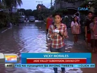 UB: Mga binahang residente, pila-pila sa relief goods