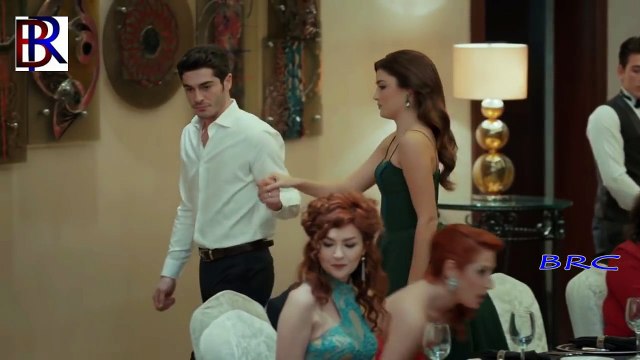 Bahut Pyar Karte Hain Tumko Sanam