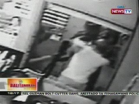 BT: Panununtok ng lalaki sa pulis sa Iloilo, nakunan ng CCTV