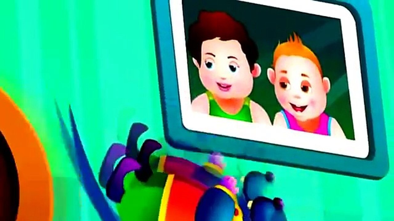 Hickory Dickory Dock - Cartoon Songs for Children | KID SONGS