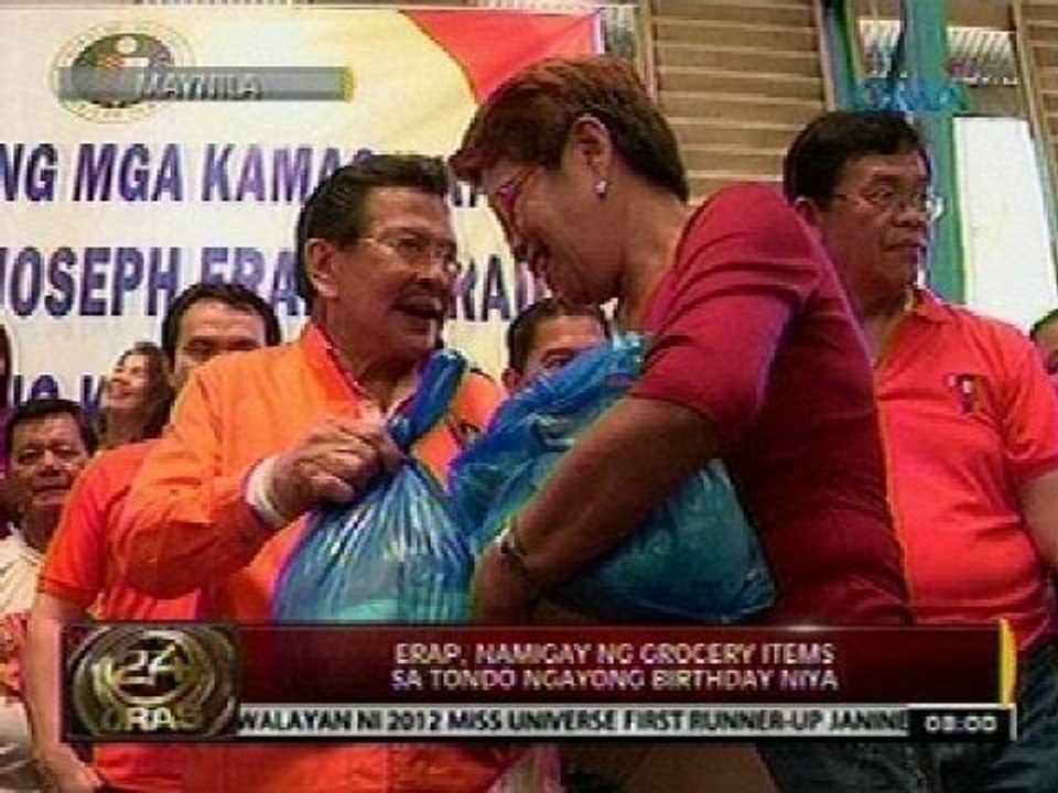 24 Oras: Erap, namigay ng grocery items sa Tond...