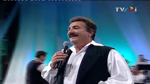 Orchestra Rapsodia Bihoreana ,dir. Liviu Butiu-Petrica Mitu Stoian -Astept sa rasara luna