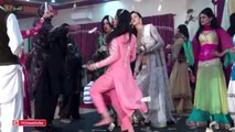 KOMAL PERFORMING MEDLEY DANCE @ WEDDING Parti 2017