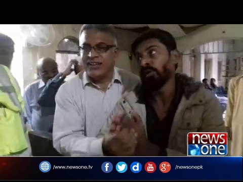 Man threatens self-immolation after son dies for lack of ventilator