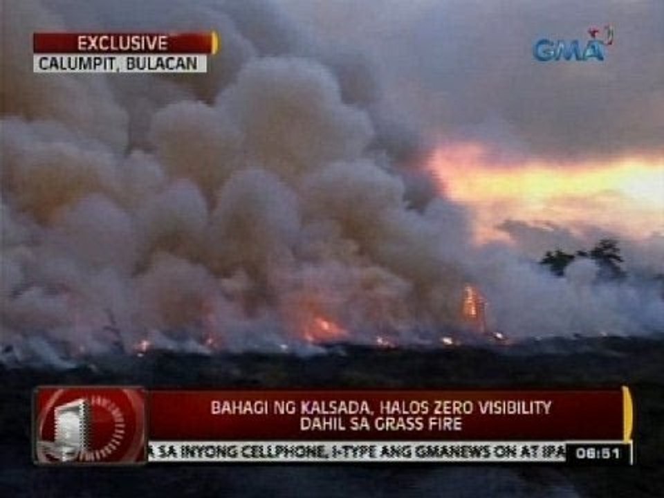 24 Oras: Bahagi ng kalsada, halos zero visibility dahil sa grass fire