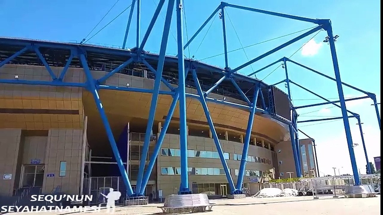 Kharkiv Gezilecek Yerler - Metalist Stadium