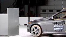 2014 Mercedes-Benz E-Class 4-door sedan small overlap IIHS crash test