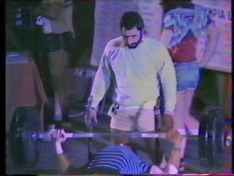 Compétition Développé couché 100 Kgs du Havre 1984