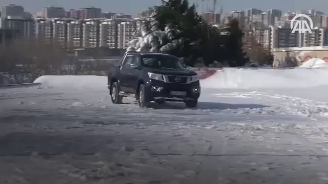 Kar lastiği mi kış lastiği mi