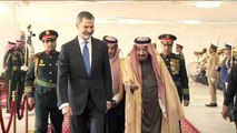 Felipe VI pide que continúe la apuesta por empresas españolas en Arabia Saudí