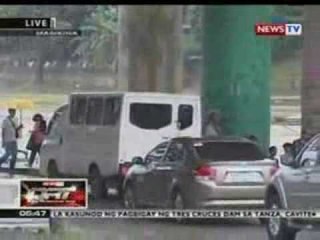 QRT: Alert level 2, itinaas sa Marikina River kagabi; mga residente, lumikas