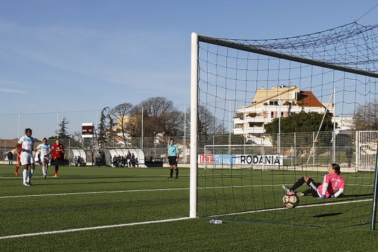 D1 - OM 3-1 Rodez : le but de Viviane Asseyi (60e sp)
