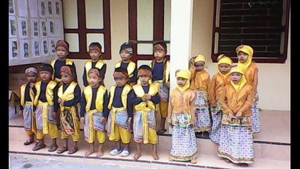 Foto Adelio Pentas Tutup Tahun Ajaran 2015