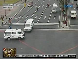 24 Oras: Karambola ng mga sasakyan kabilang ang ambulansya, na-huli cam