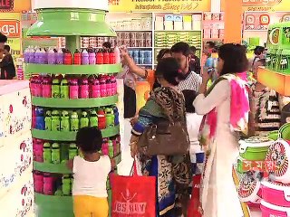 বাণিজ্য মেলায় বেশি ক্রেতা সমাগম প্লাস্টিক পণ্যের স্টলে