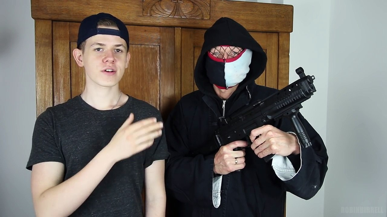 ROBBERY PRANK!!! (EXTREME)