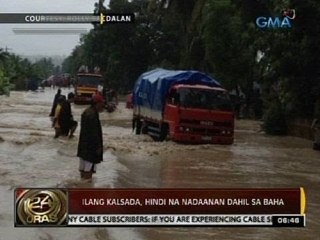 24 Oras: Ilang kalsada, hindi na nadaanan dahil sa baha
