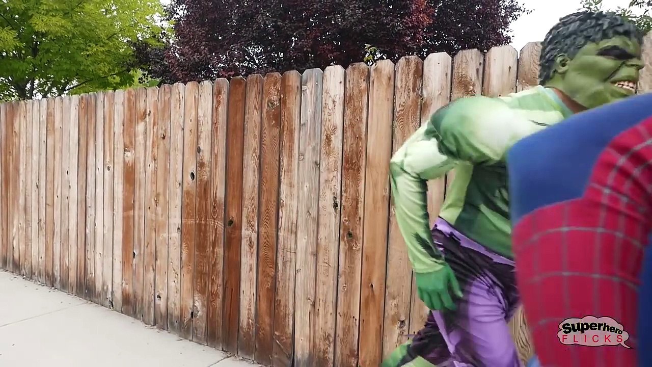 Hulk vs Black Panther vs Spider-Gwen vs Spiderman | Real Life Superhero Movie!