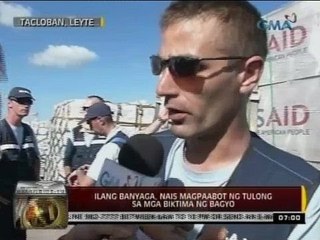 24 Oras: Ilang banyaga, nais magpaabot ng tulong sa mga biktima ng bagyo
