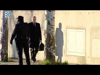 Un grupo de mariachis recibe a Bárcenas tocando el himno del PP