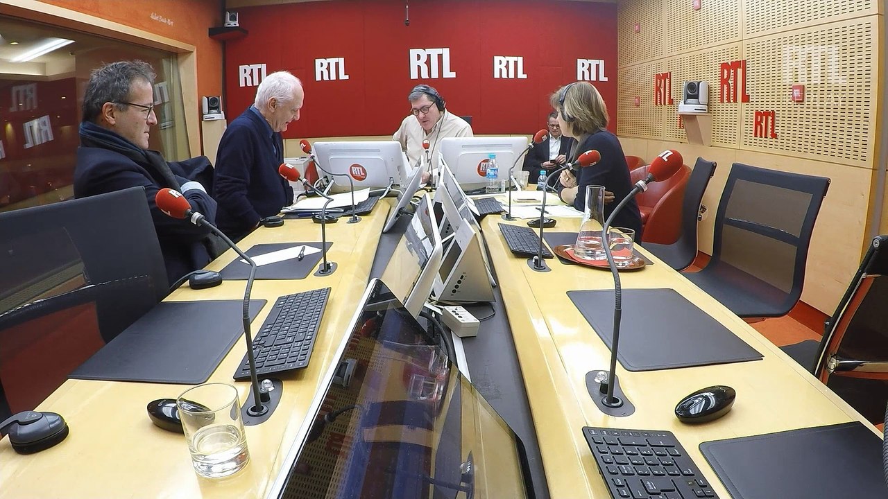 "François Fillon a enterré l'amitié franco-allemande", lance Nicolas Domenach