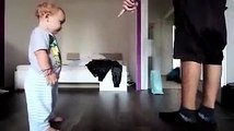 FUNNY DANCING BABY, BREAKEDANCE. MUST SEE, HILARIOUS.