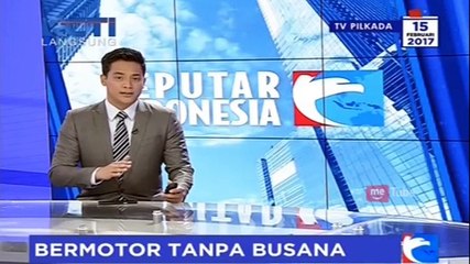 Wanita Nekat Kemudikan Motor Tanpa Busana