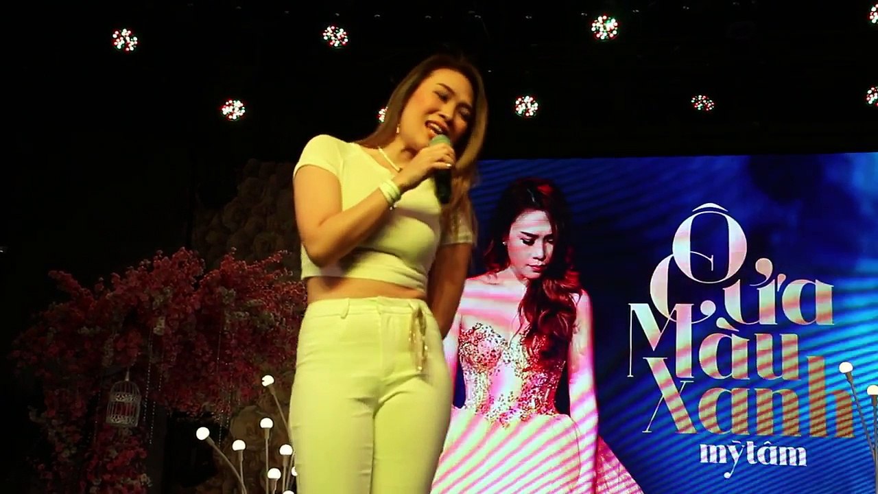 Chị Tâm Hát 'Trùm Ca Khúc Bất Hủ' Tặng Khán Giả Trong Buổi Họp Fans HCM 14/01/17