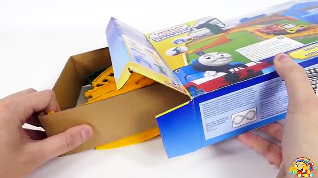 TRAINS FOR CHILDREN VIDEO: Thomas and Friends Explosion Chinese fake Train Thomas Toys Rev