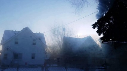 Le gel intense des pare-brise de sa voiture !