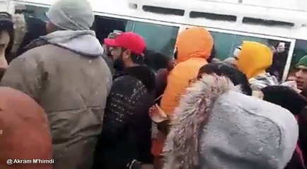 عين دراهم : الرقص و الغناء العلاج الوحيد لمقاومة برودة الطقس