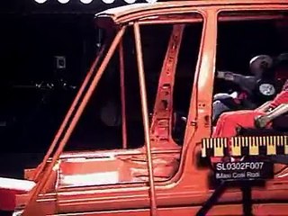 5 point harness vs. booster seat crash test