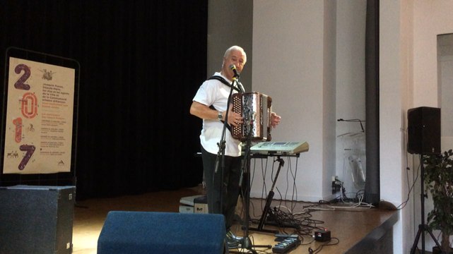 Thé dansant à la Halle aux Toiles