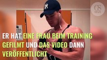 Le bodybuildeur Conor Tisdell avait voulu faire un buzz en se moquant d'une femme qui s'entraîne, mais il a fini par le regretter !