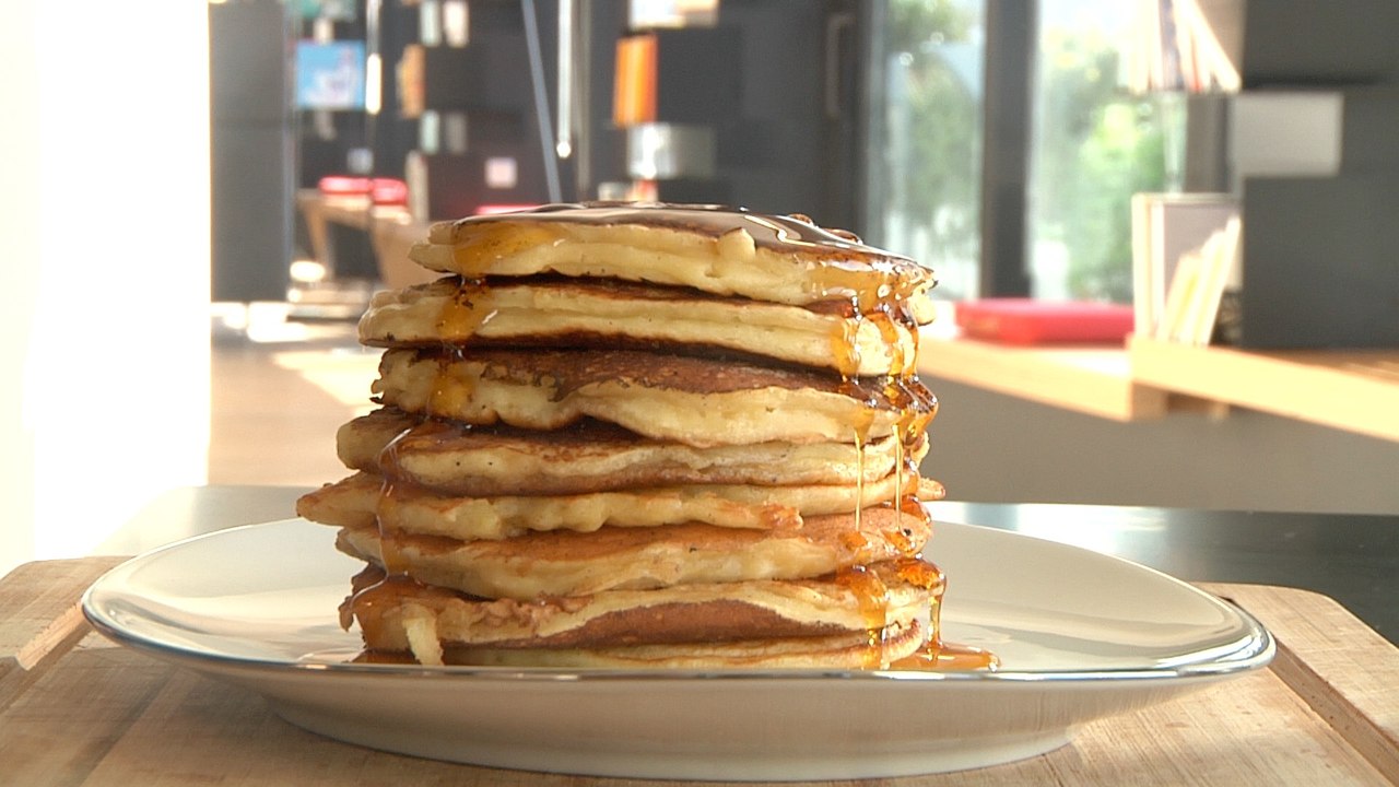 Plateau Télé : La recette spécial Chandeleur de Chandler et Joey dans Friends