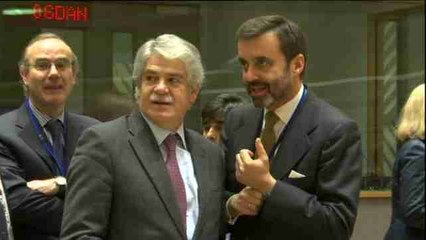 La UE cauta ante las críticas de Trump, a la espera de que inicie su mandato