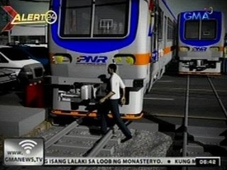 Скачать видео: 24 Oras: Lalaki, patay matapos masagasaan ng tren