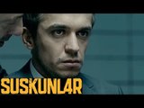 Suskunlar 1. Bölüm - Zeki sorguda öğreniyor; 