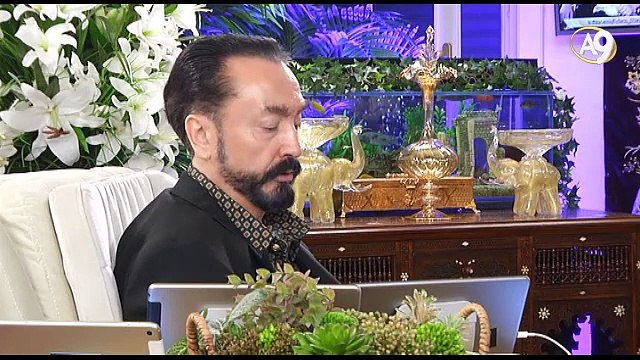 Bediüzzaman Hazretleri: Deccal ve emrinde olan Süfyan kendisini Allah gibi gösterecektir