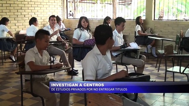 Investigan a centros de estudios privados por no entregar titulos