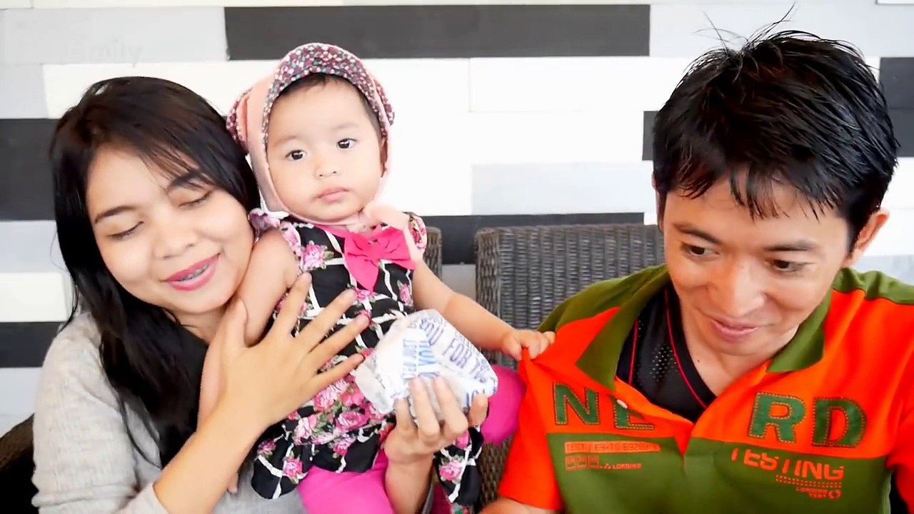 แม่แหม่มแกล้งพ่อแบท แอบใส่..?