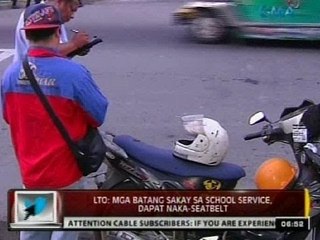 Ilang naghahatid ng anak sa eskwela sakay ng motorsiklo at walang helmet, sinita ng LTO