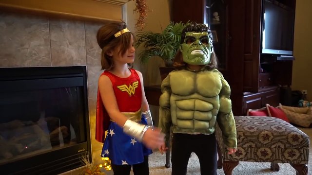 Christmas Santa vs Venom Bloopers and Outtakes! Real Life YouTube Filming | Twin Family Fun Vlogs!