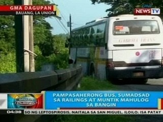 BP: Pampasaherong bus, sumadsad sa railings at muntik mahulog sa bangin sa Bauang, La Union