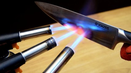 ТОЛЬКО 98% ЛЮДЕЙ МОГУТ ЭТО СДЕЛАТЬ - РАСКАЛЁННЫЙ НОЖ 1000 ГРАДУСОВ РЕЖЕТ КОКА КОЛУ КАК МАСЛО